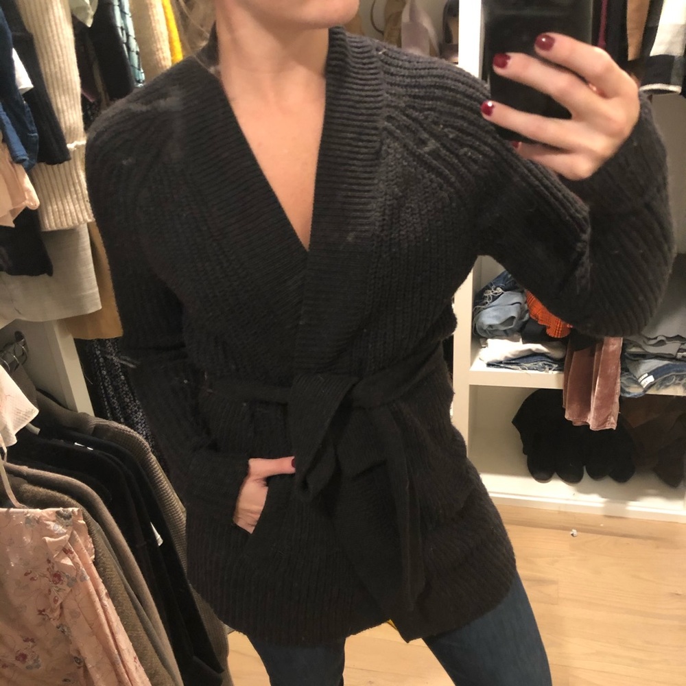 Aritzia Cardigan